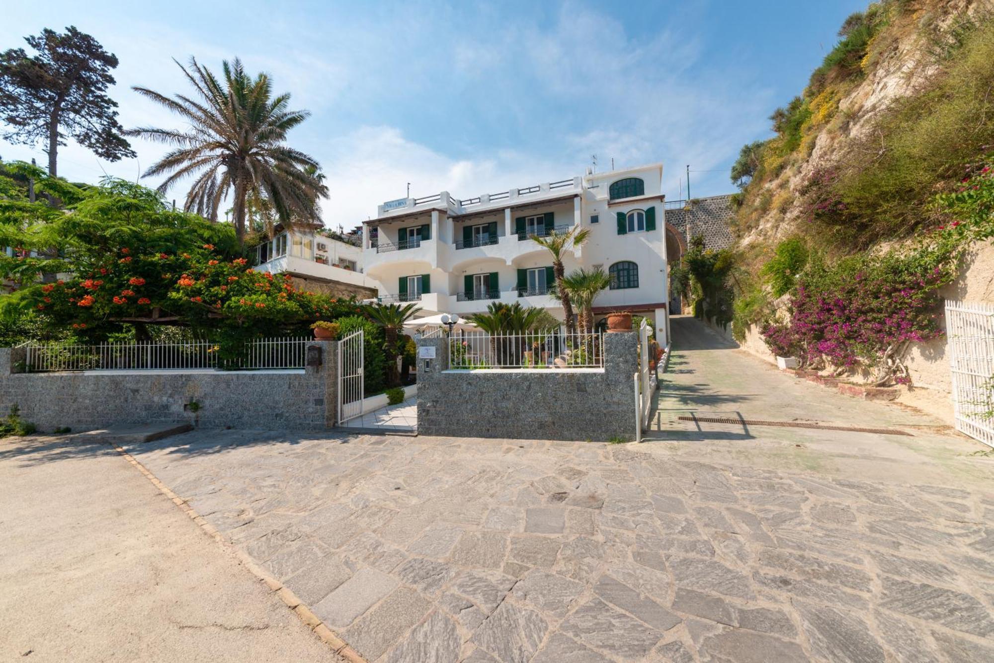 Villa Bina Sea Hotel Sant'Angelo  ภายนอก รูปภาพ