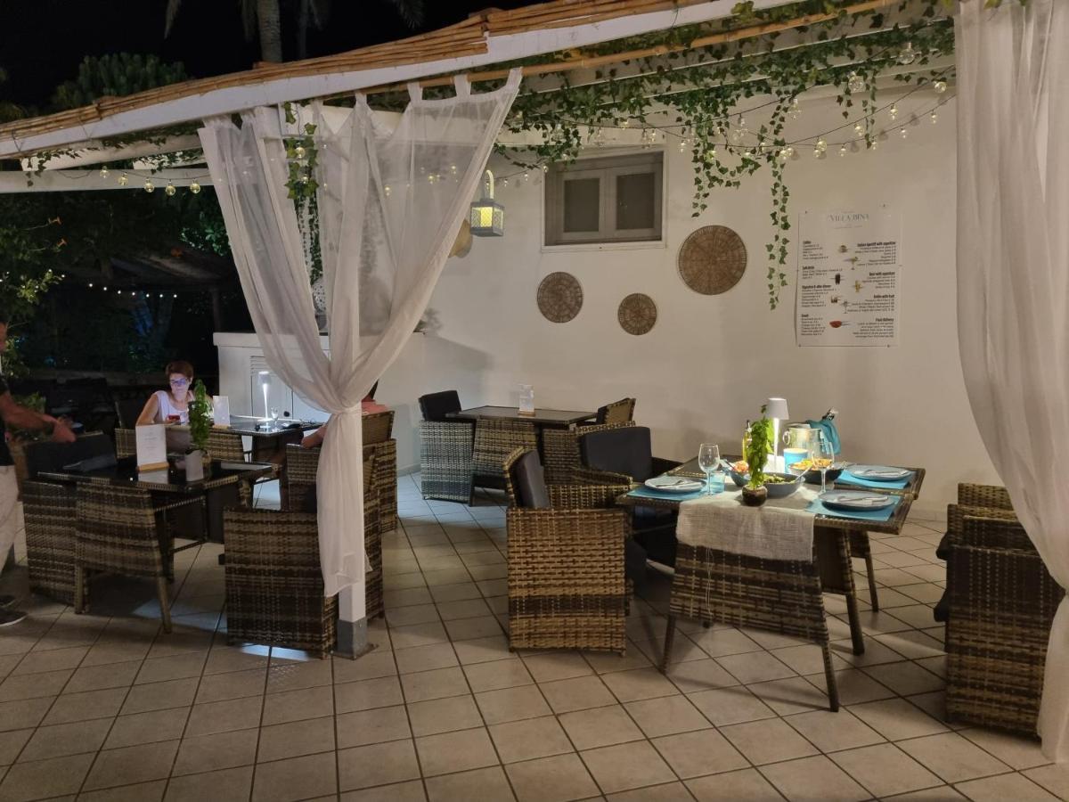 Villa Bina Sea Hotel Sant'Angelo  ภายนอก รูปภาพ